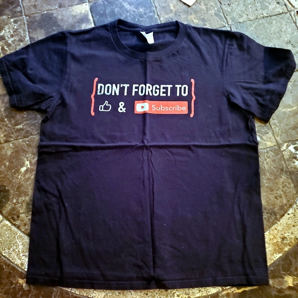 Port & Company Don't forget & Subscribe Black Tshirt Youth L 11/12 NWOT - Picture 2 of 5